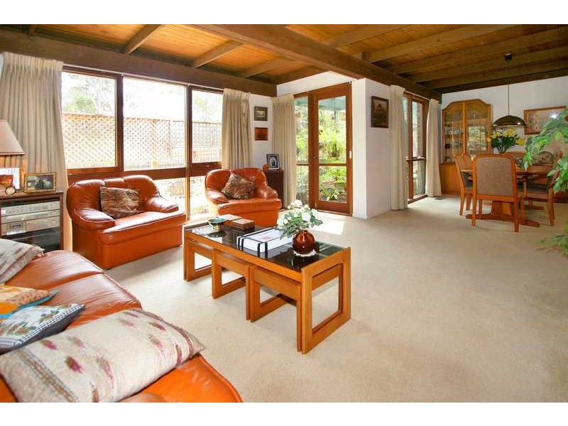 8 Von Nida Crescent, Rosanna VIC 3084