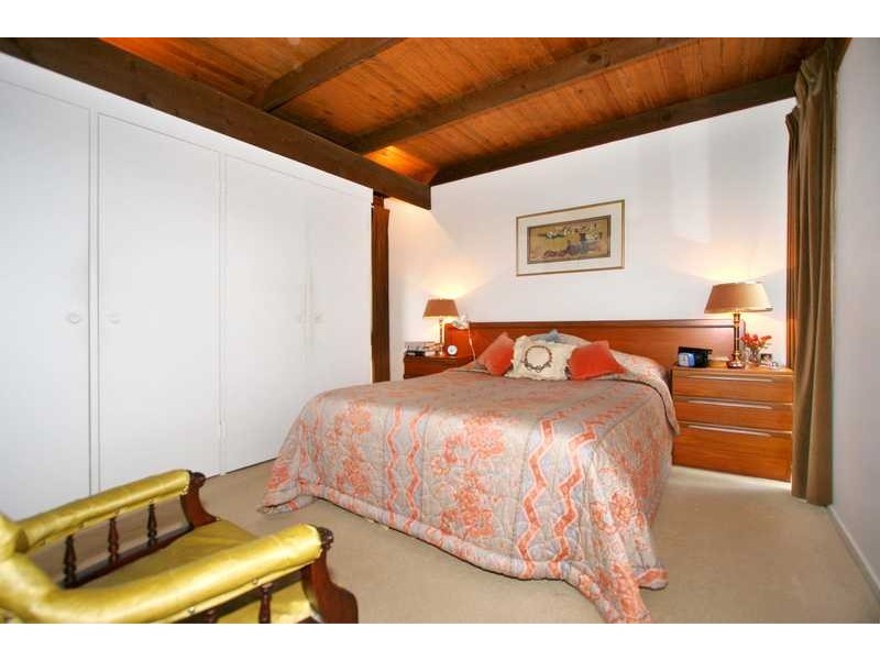 8 Von Nida Crescent, Rosanna VIC 3084