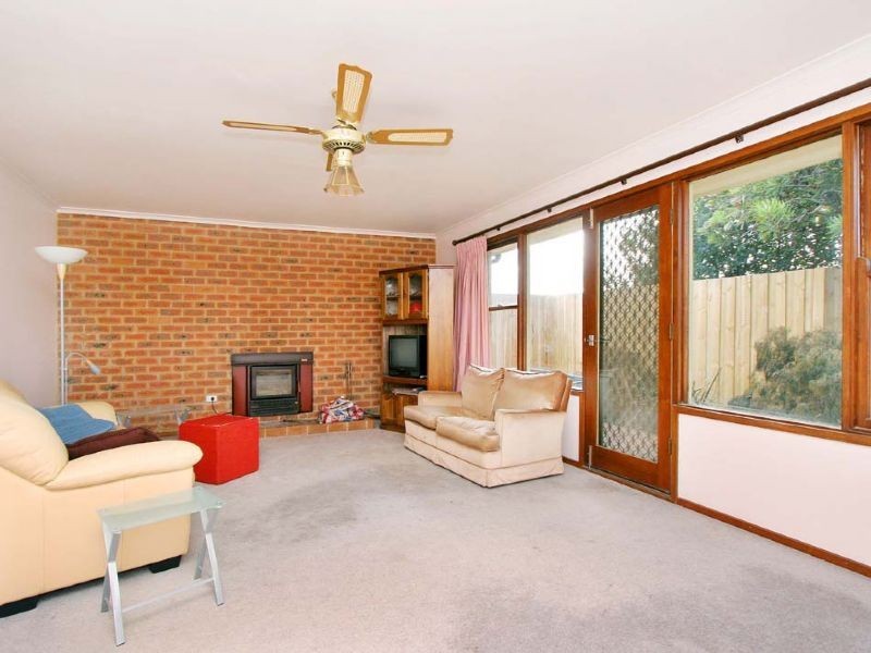 34  McLaughlans Lane , Plenty VIC 3090
