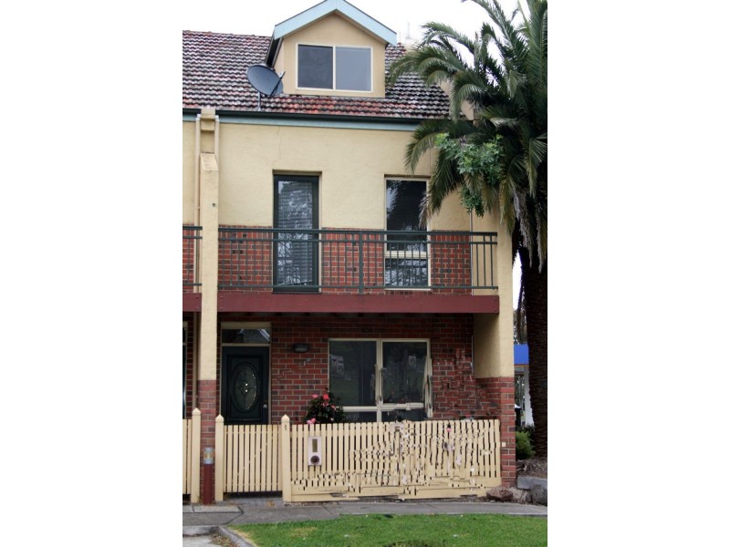 1/1A Main Drive, Bundoora VIC 3083