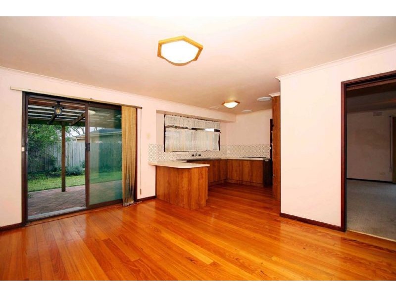 42 Cabernet Crescent, Bundoora VIC 3083