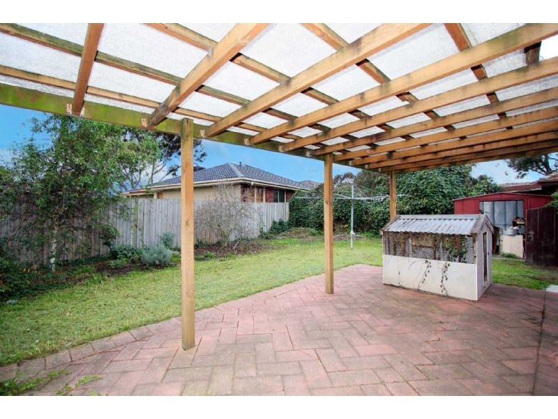 42 Cabernet Crescent, Bundoora VIC 3083