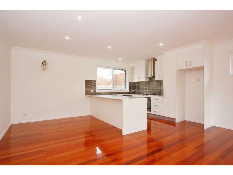 2 Doidge Street, Bundoora VIC 3083