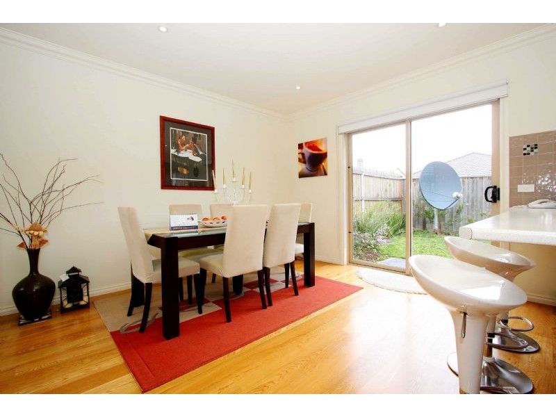 4/5 Delacombe Drive, Mill Park VIC 3082