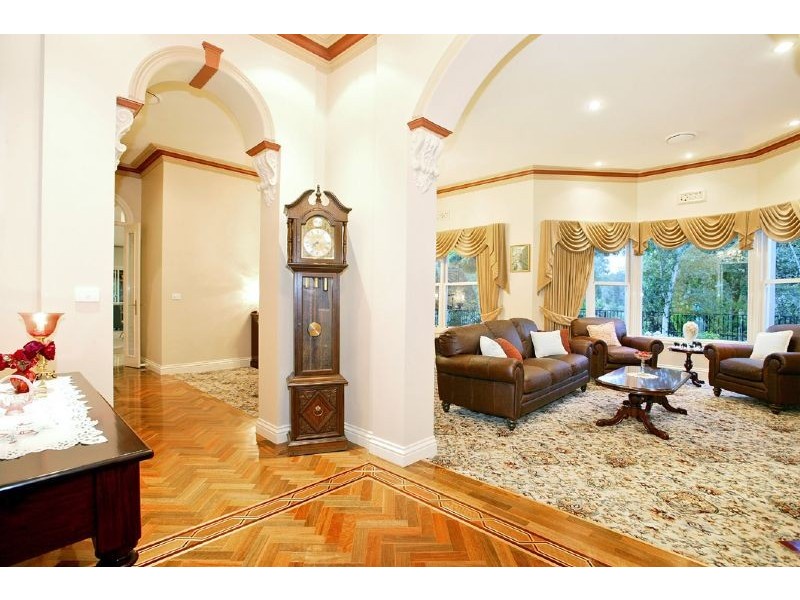 99 Hume Street, Greensborough VIC 3088