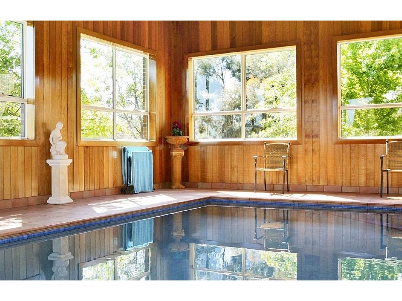 99 Hume Street, Greensborough VIC 3088