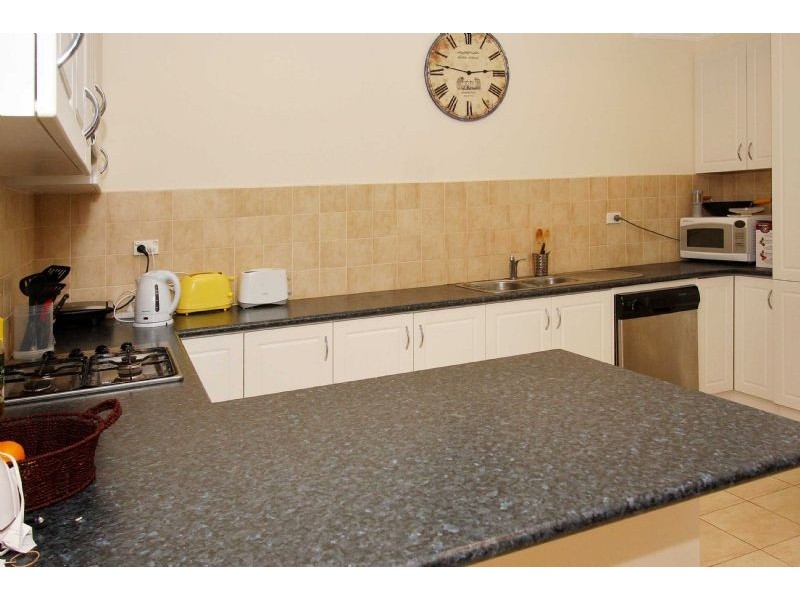 8/2 Shoalhaven Street, Bundoora VIC 3083