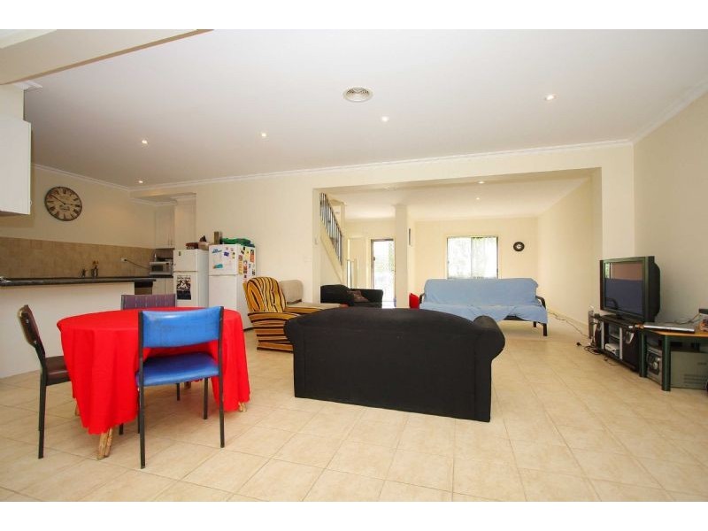 8/2 Shoalhaven Street, Bundoora VIC 3083