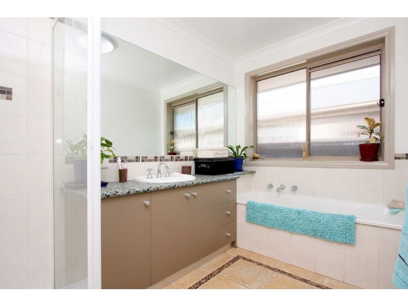 31 Mt Cooper Drive, Bundoora VIC 3083