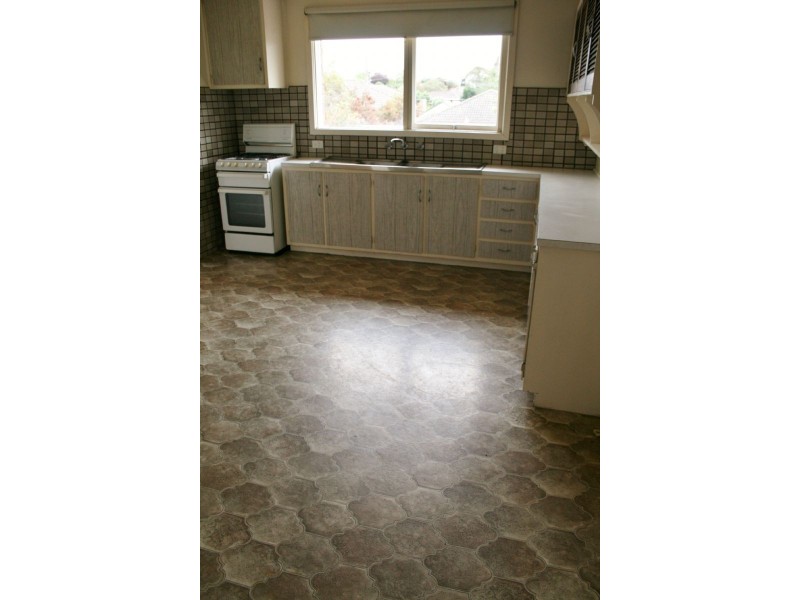 404 Grimshaw Street, Bundoora VIC 3083