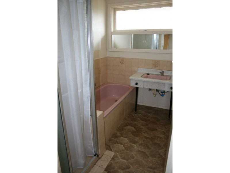 404 Grimshaw Street, Bundoora VIC 3083