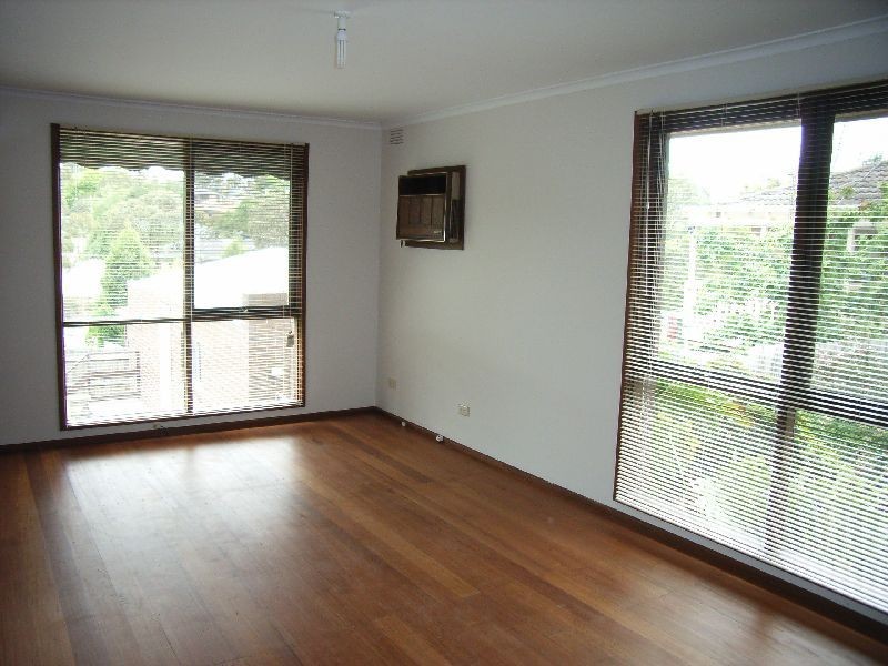 8 Kanowindra Crescent, Greensborough VIC 3088