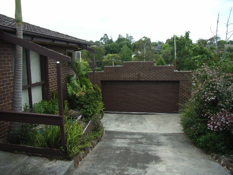 8 Kanowindra Crescent, Greensborough VIC 3088