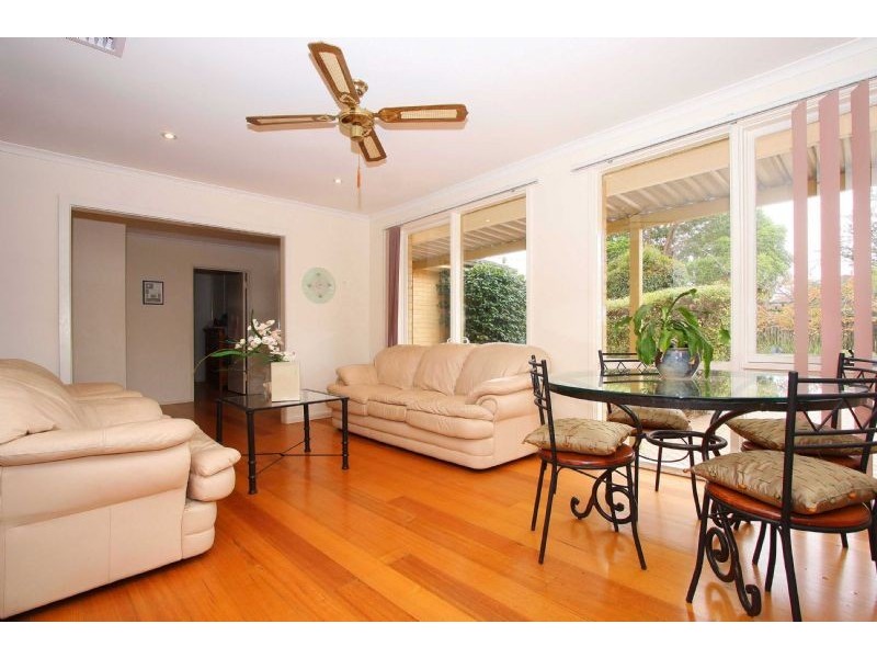 10 Dilkara Avenue, Bundoora VIC 3083