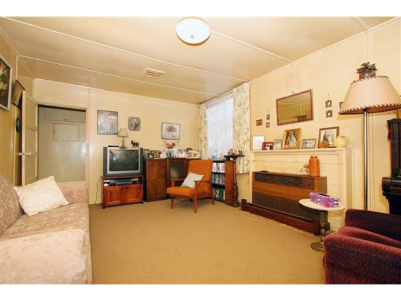 12 McNamara Street, Macleod VIC 3085