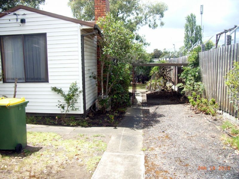 12 McNamara Street, Macleod VIC 3085