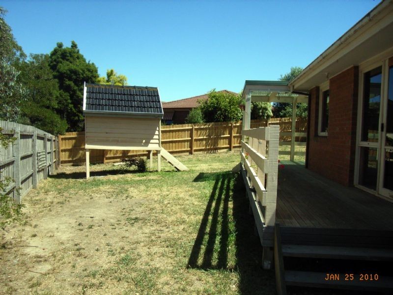 49 Binnak Drive, Watsonia North VIC 3087