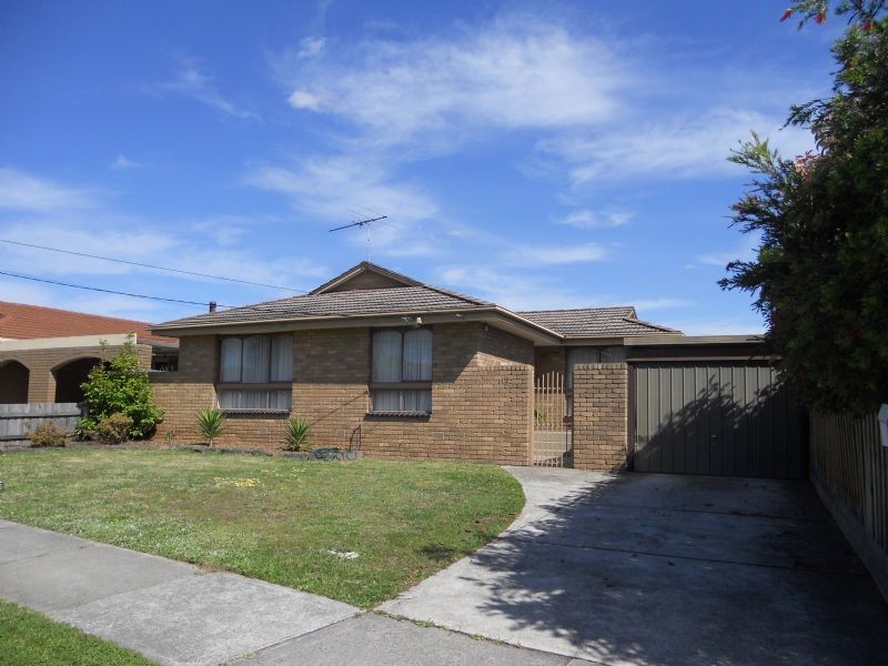 15 Chaucer Crescent, Bundoora VIC 3083