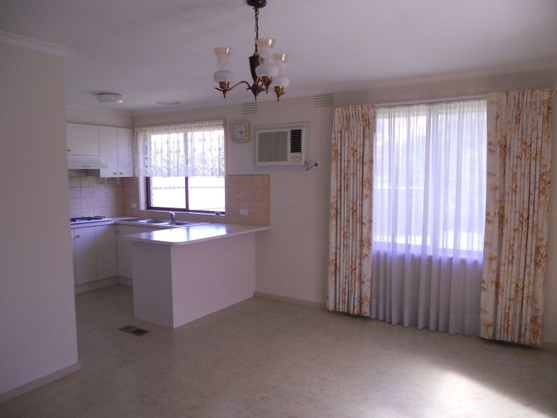 15 Chaucer Crescent, Bundoora VIC 3083