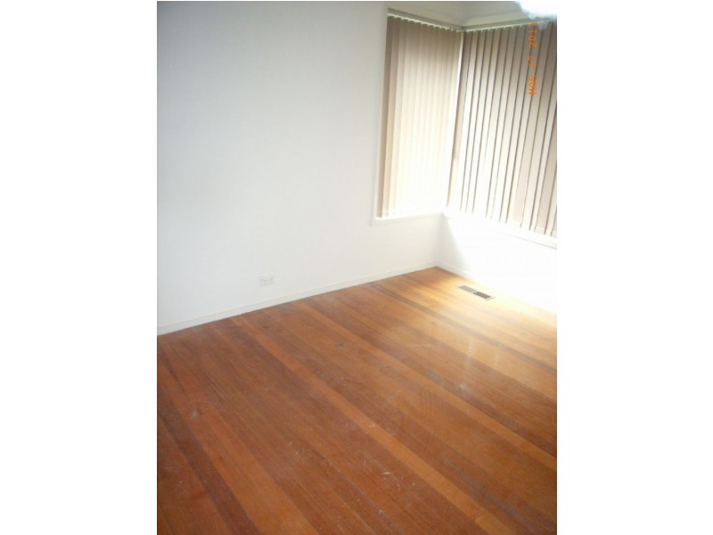 19 Moreton Crescent, Bundoora VIC 3083