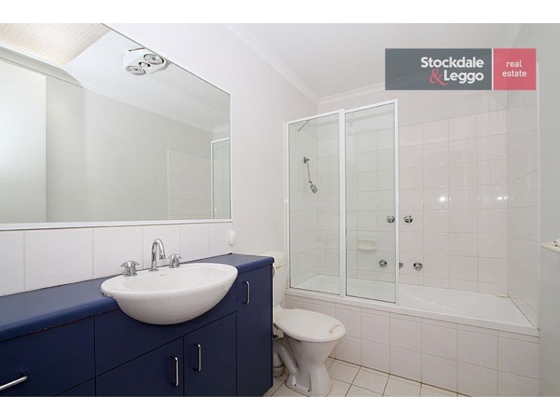 27/70 Grange Boulevard, Bundoora VIC 3083