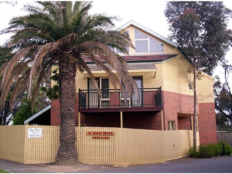 8/1A Main Drive, Bundoora VIC 3083