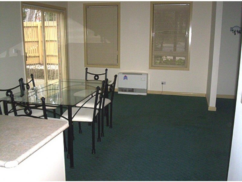 8/1A Main Drive, Bundoora VIC 3083