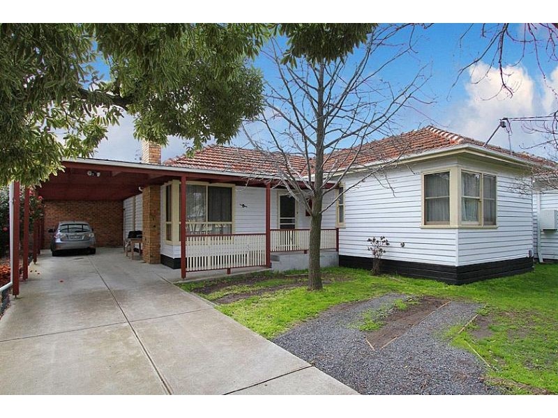 8 Cash Street, Kingsbury VIC 3083