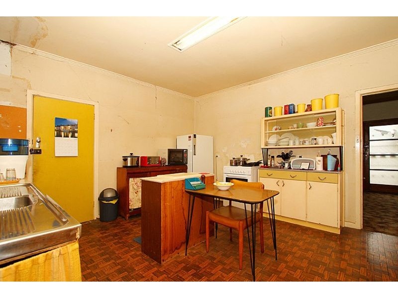 14 Scott Grove, Kingsbury VIC 3083