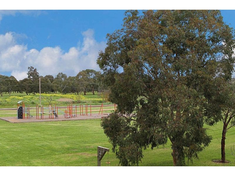 7/11 Neilsen Crescent, Bundoora VIC 3083