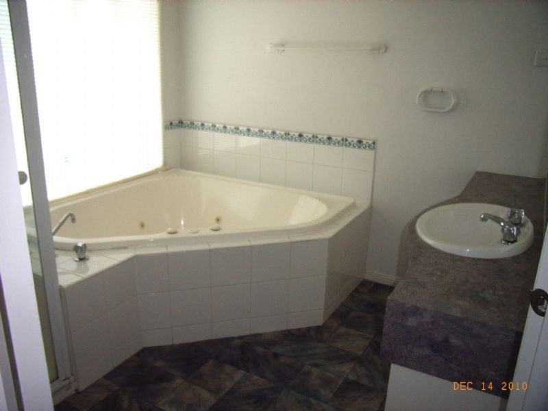 53 Grange Boulevard, Bundoora VIC 3083