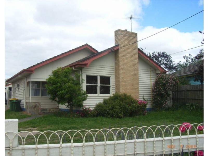 Room 5/16 Doidge St, Bundoora VIC 3083