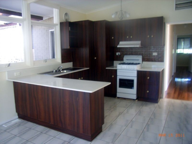 30 Ibbotson Street, Watsonia VIC 3087