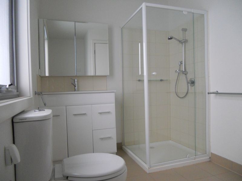 8 Grasstree Way, Bundoora VIC 3083