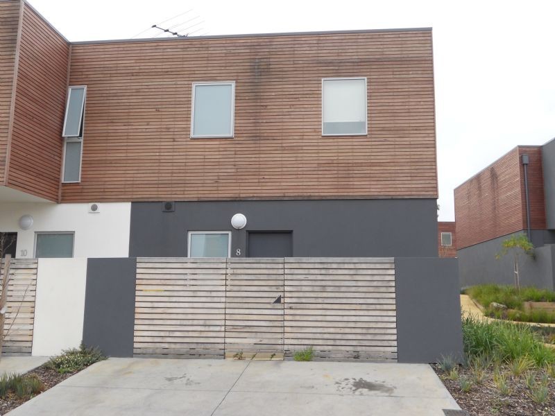 8 Grasstree Way, Bundoora VIC 3083