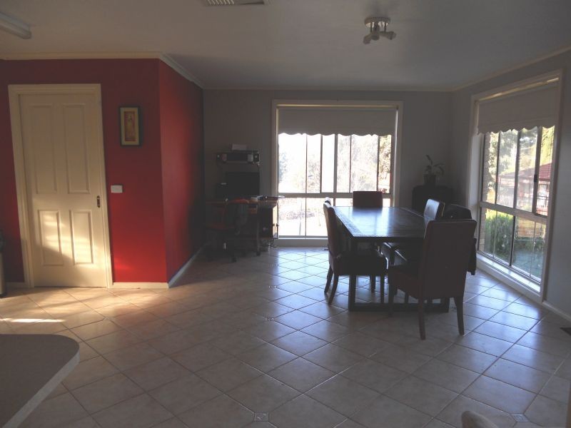 8 Ovata Close, Yallambie VIC 3085