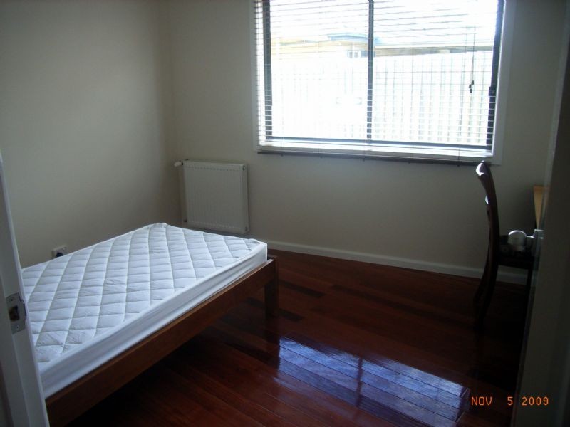 Room 8/16 Doidge Street, Bundoora VIC 3083