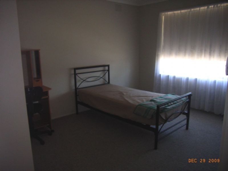 Room 2/2 Norwood Court, Bundoora VIC 3083