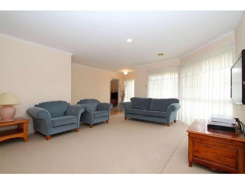 81 Josef Avenue, Bundoora VIC 3083