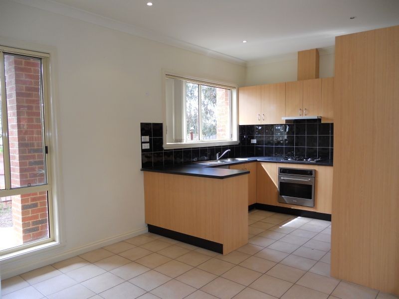 2/8 Balaka Place, Bundoora VIC 3083