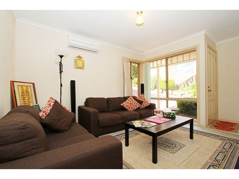 4/11 Neilsen Crescent, Bundoora VIC 3083