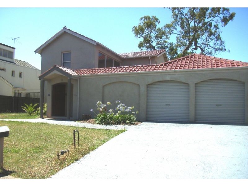 16 Rivergum Drive, Mill Park VIC 3082