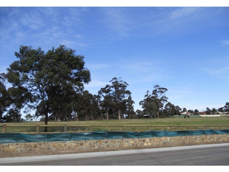 65 Queens Garden, Bundoora VIC 3083