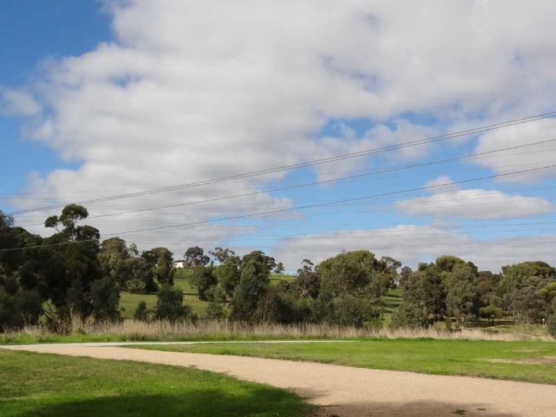 32 Glenn Crescent, Bundoora VIC 3083