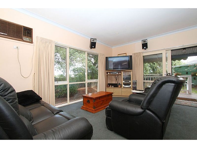 65 Ladd Street, Watsonia VIC 3087