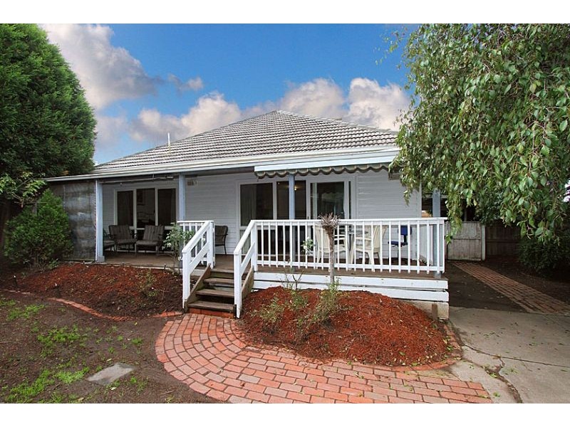 65 Ladd Street, Watsonia VIC 3087