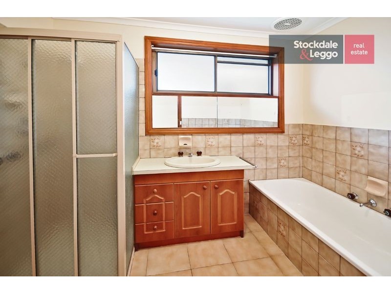 2/6 Warrawee Drive, Bundoora VIC 3083