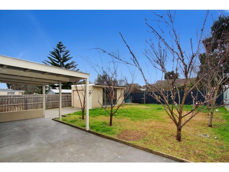 32 Collins Street, Heidelberg Heights VIC 3081