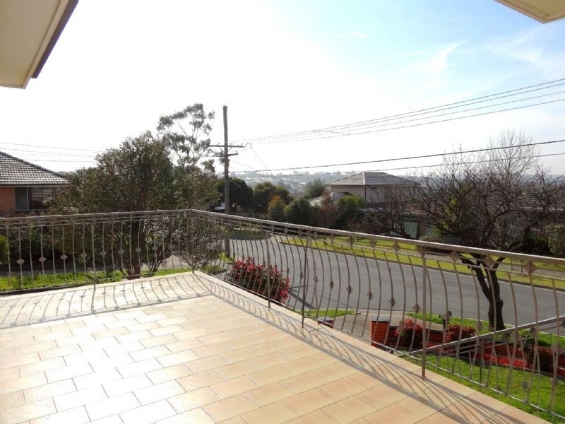 49 Carolyn Crescent, Bundoora VIC 3083