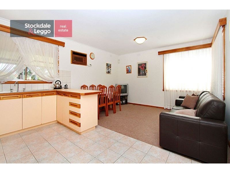 49 Carolyn Crescent, Bundoora VIC 3083